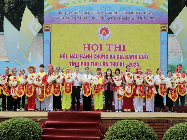 Phú Thọ: Hội thi gói, nấu bánh chưng và giã bánh giầy lần thứ XI năm 2024 dâng cúng Hùng Vương