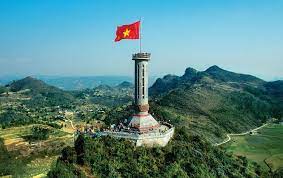 Xây dựng du lịch Hà Giang trở thành 