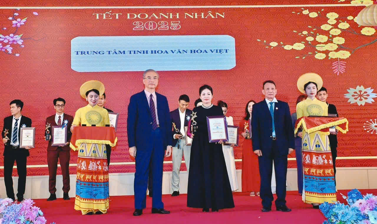 Top 10 Thương Hiệu Hàng Đầu Việt Nam năm 2024 - Trung Tâm Tinh Hoa Văn Hóa Việt